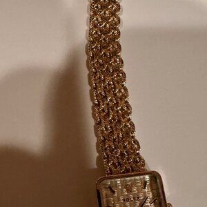 Rolex 14K womens watch, 1960's.  Runs well.  6.5 in band